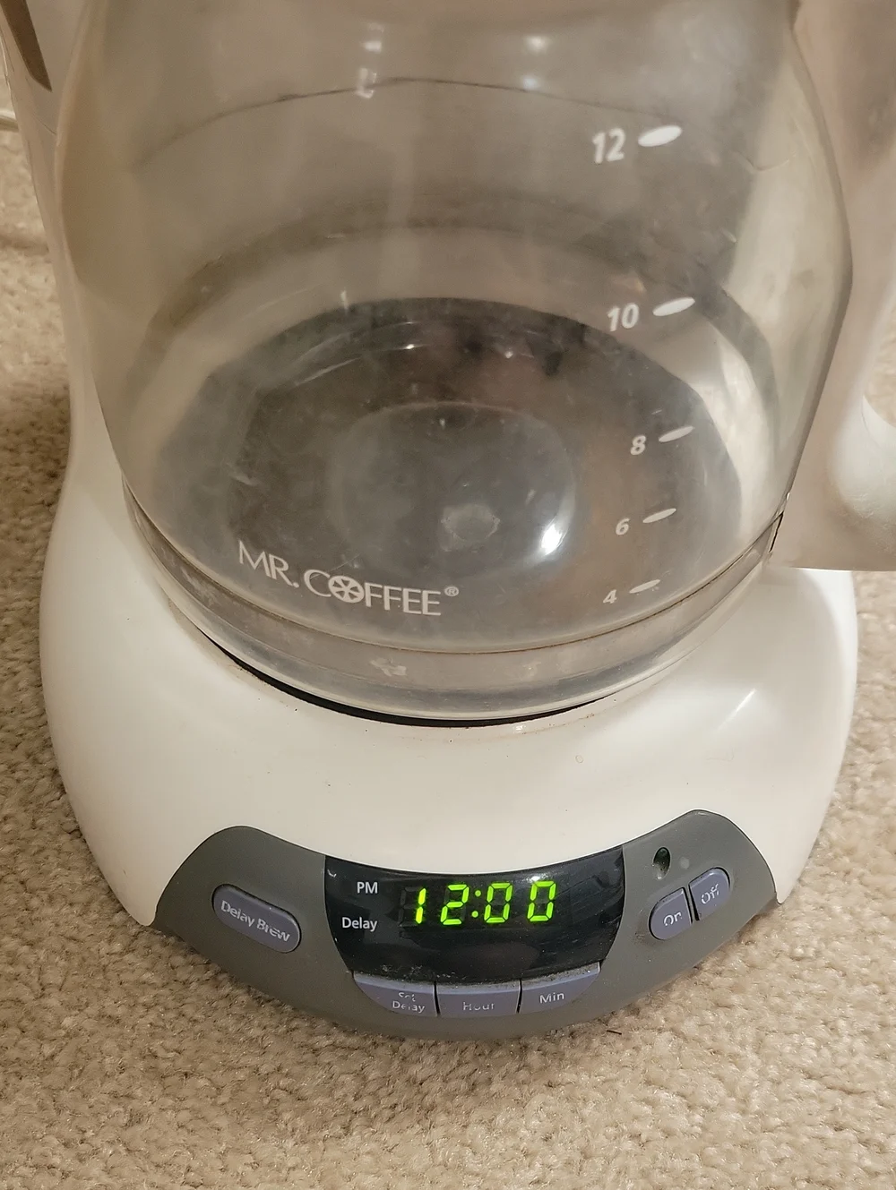 Mr. Coffee TF6 Coffee Maker 4 Cup Glass Carafe Drip. NOT TESTED FAIR CONDITION.